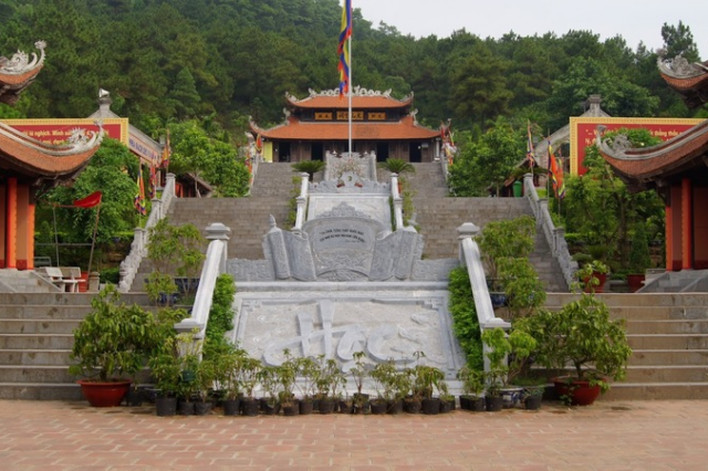 Chùa Côn Sơn ( Hun – Thành phố Chí Linh, Hải Dương )