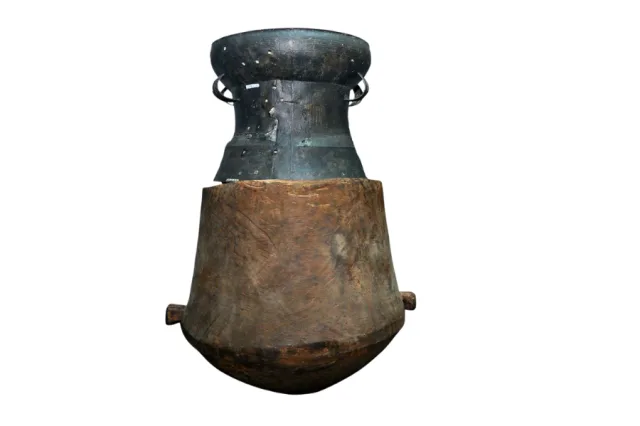 Mộ chum gỗ nắp trống đồng Phú Chánh