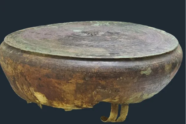 Trống đồng Vũ Bản