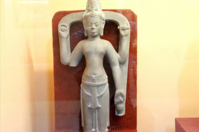 Tượng Avalokitesvara Bắc Bình
